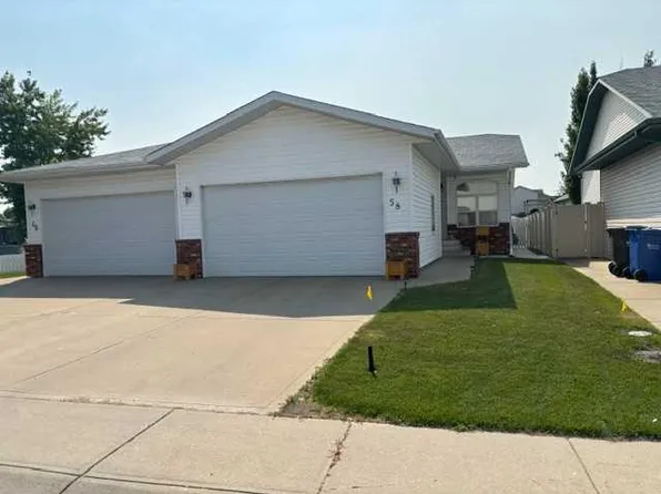 58 N Logan Close, Red Deer, AB T4R 2N8