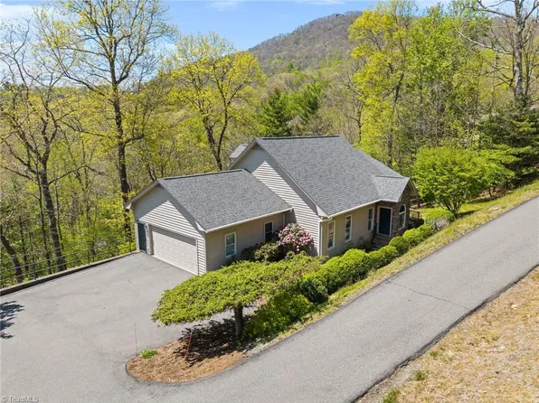 480 N Ridge Cir, Boone, NC 28607