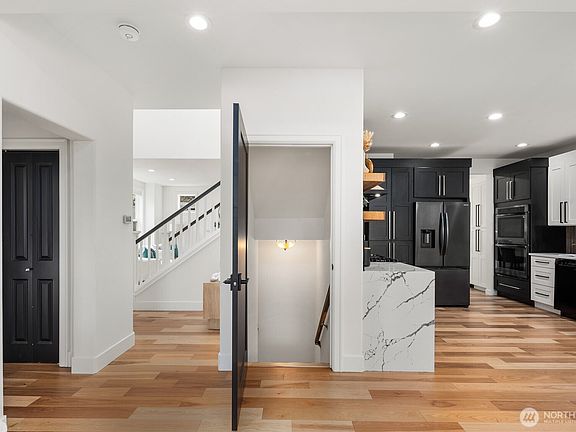 4th image of 11127 NE 162nd Street