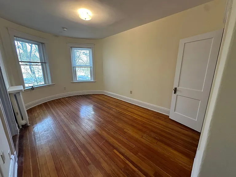 181-183 Winthrop Rd #181-8 — Photo 5