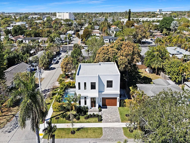1401 NE 16th Ave — Photo 38