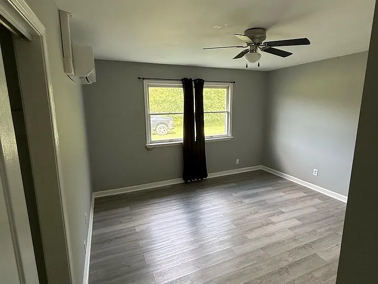 11118 Pine Hill Rd — Photo 6
