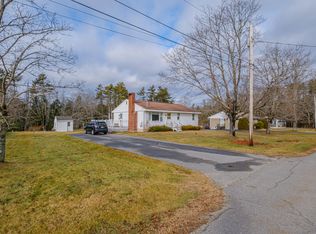 36 Page Ave, Wiscasset, ME 04578