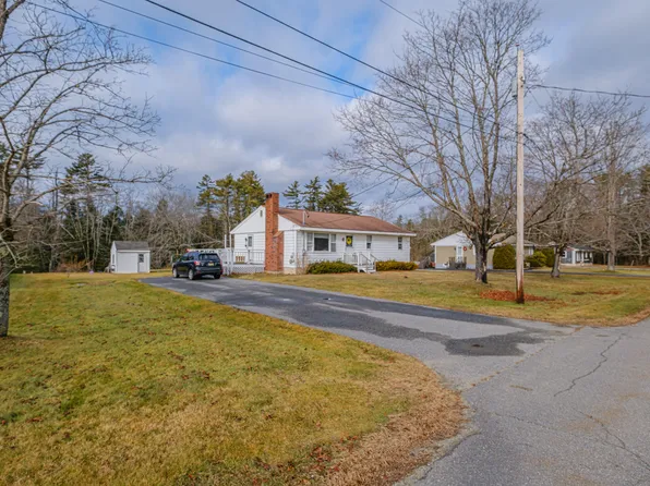 36 Page Avenue, Wiscasset, ME 04578