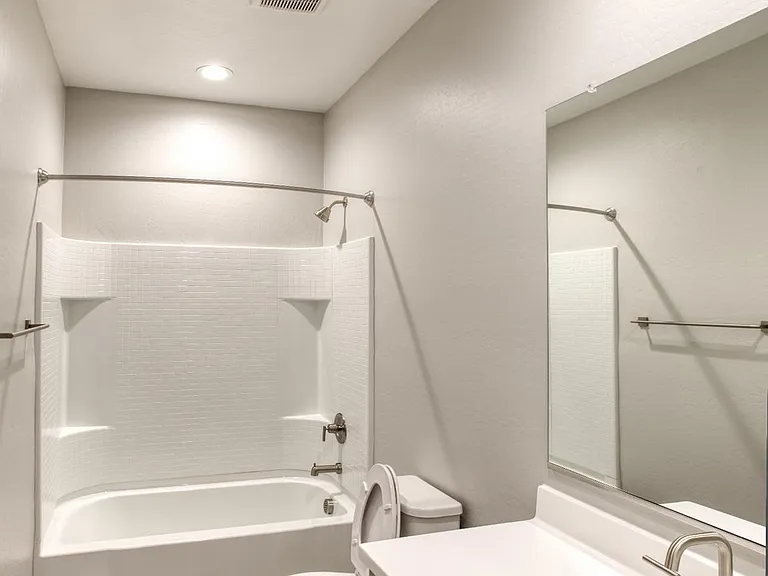9426 E Saturn Ave — Photo 11