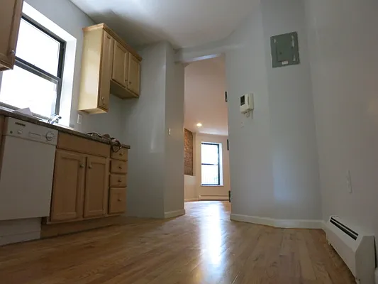 Rented by Mason Group LLC | media 33