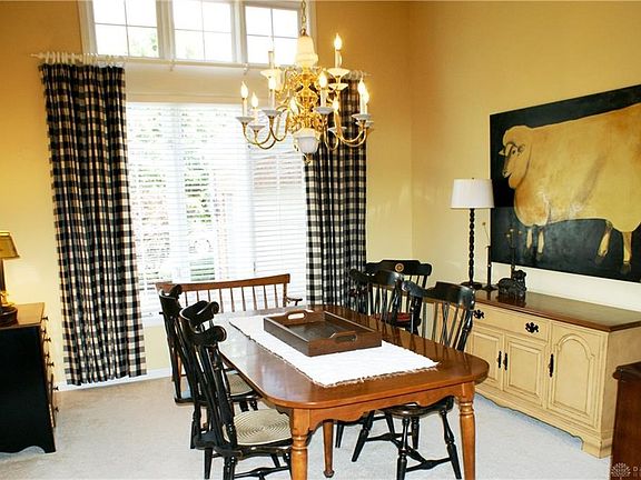 3rd image of 6847 Rose Glen Dr