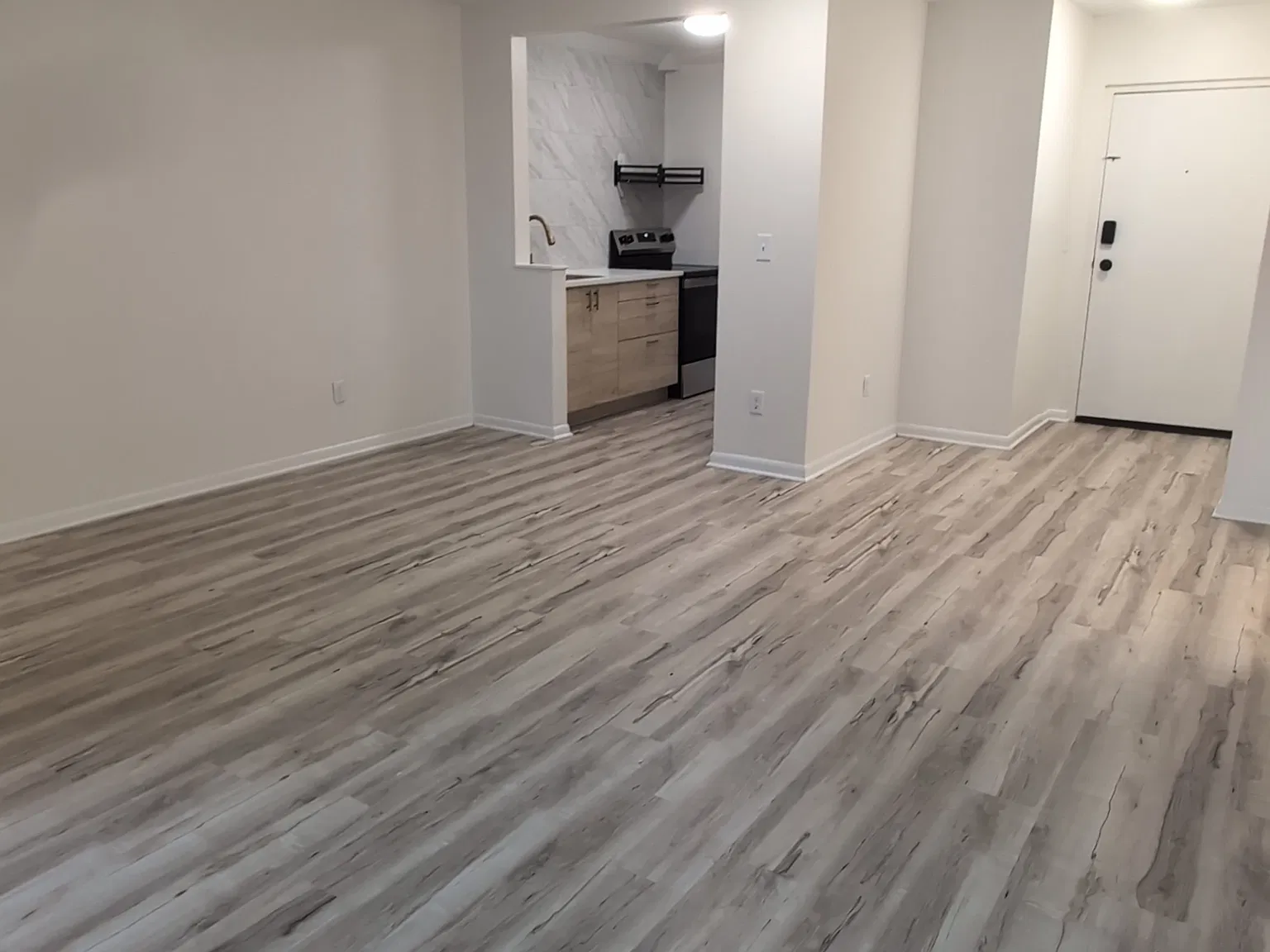 411 Grandin Avenue - 415-B — Photo 3