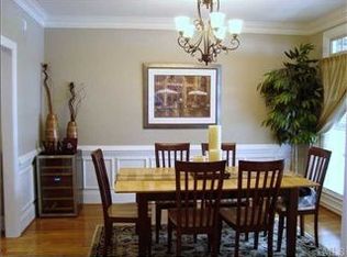 800 Wimbleton Dr, Raleigh, NC 27609