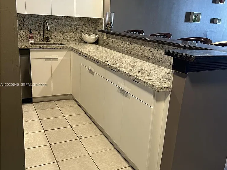 1817 S Ocean Dr #718 — Photo 5