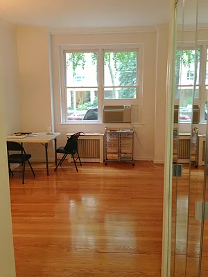 Rented by Manhattan Skyline | media 1