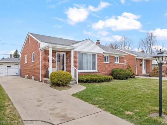 8605 Dixie Ln, Dearborn Heights, MI 48127
