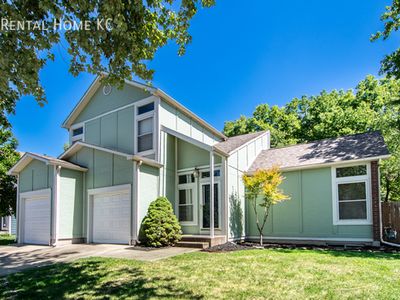 6027 Parkhill St, Shawnee, KS, 66216