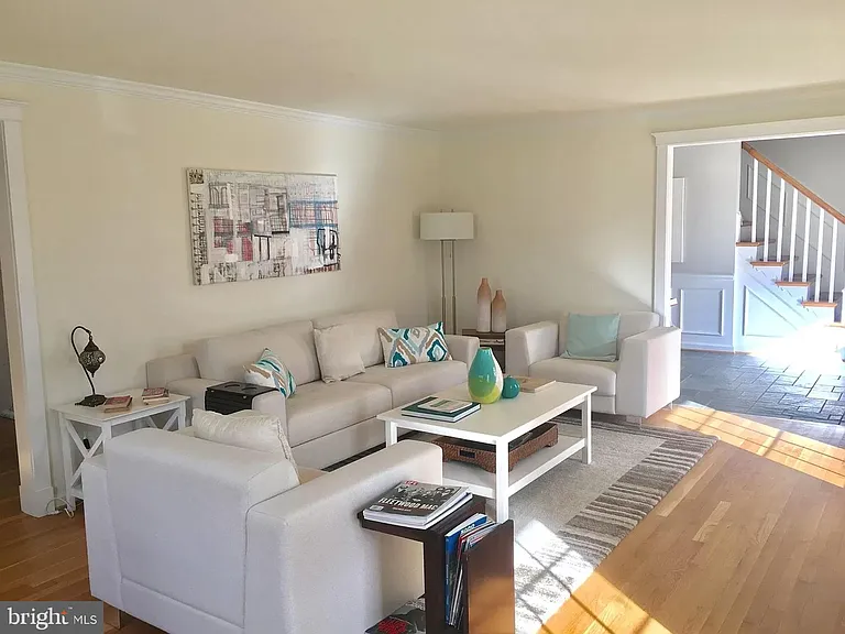 1849 Greenplace Ter — Photo 3