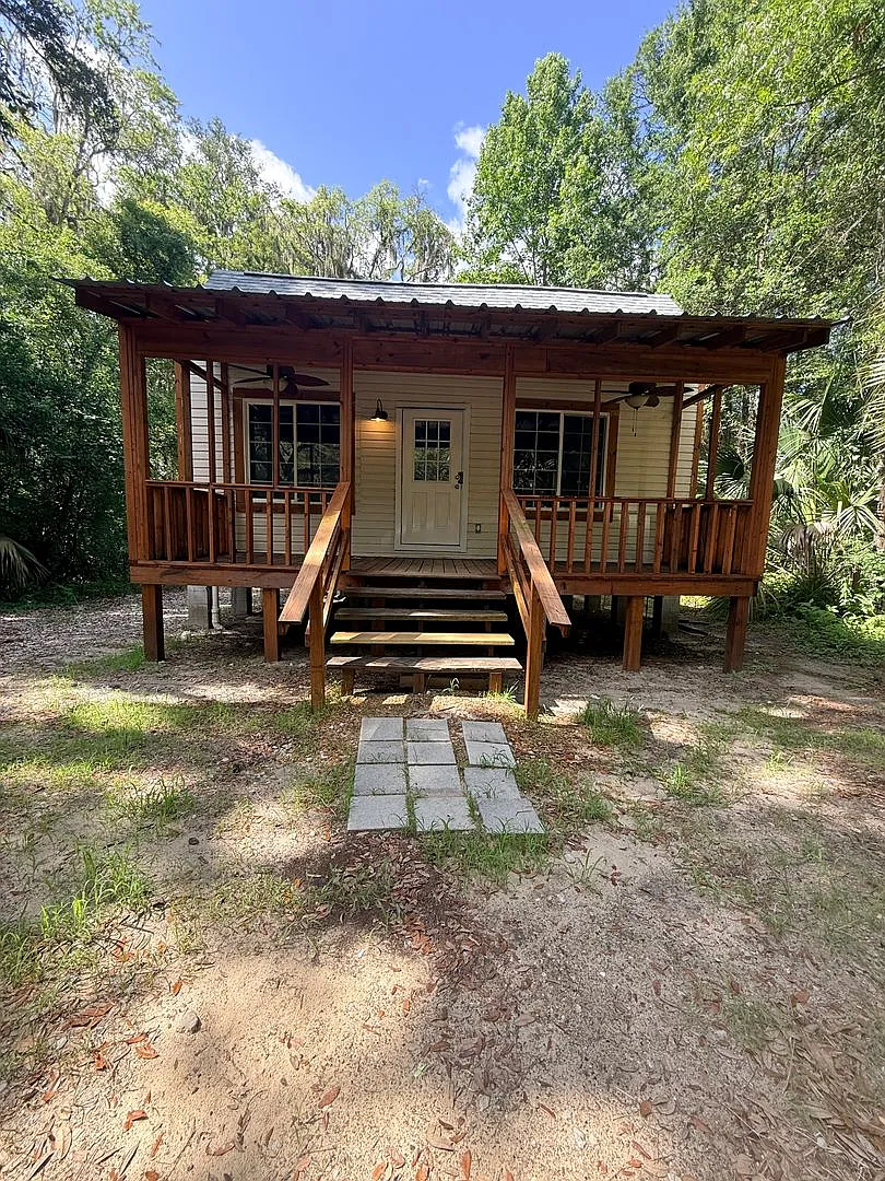 Charming NE Cottage! — Photo 1