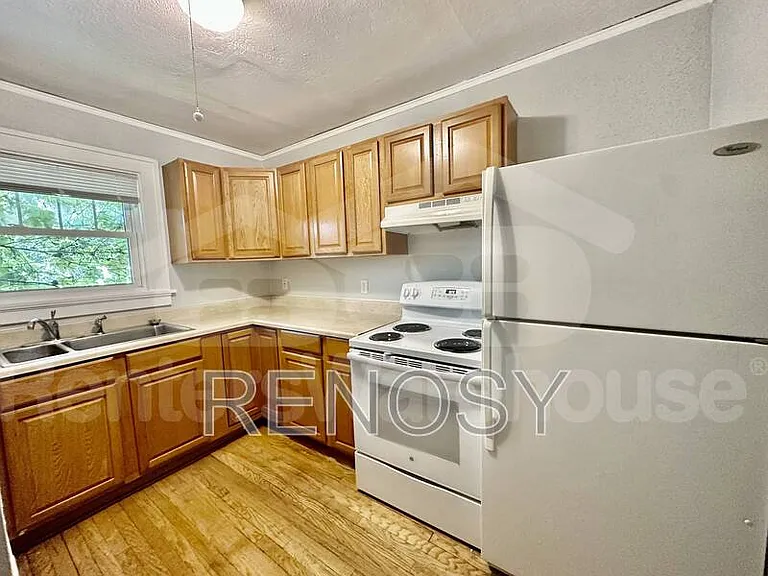 2300 Beaver Ave #4 — Photo 17
