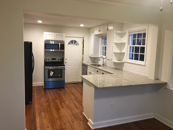 Kitchen / Dining Room Combo