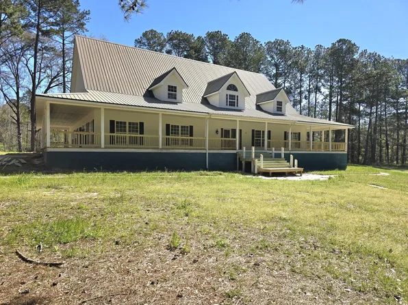 5530 County Road 33, Skipperville, AL 36374