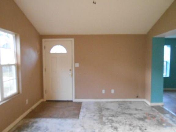 4th image of 313 Welworth Ave