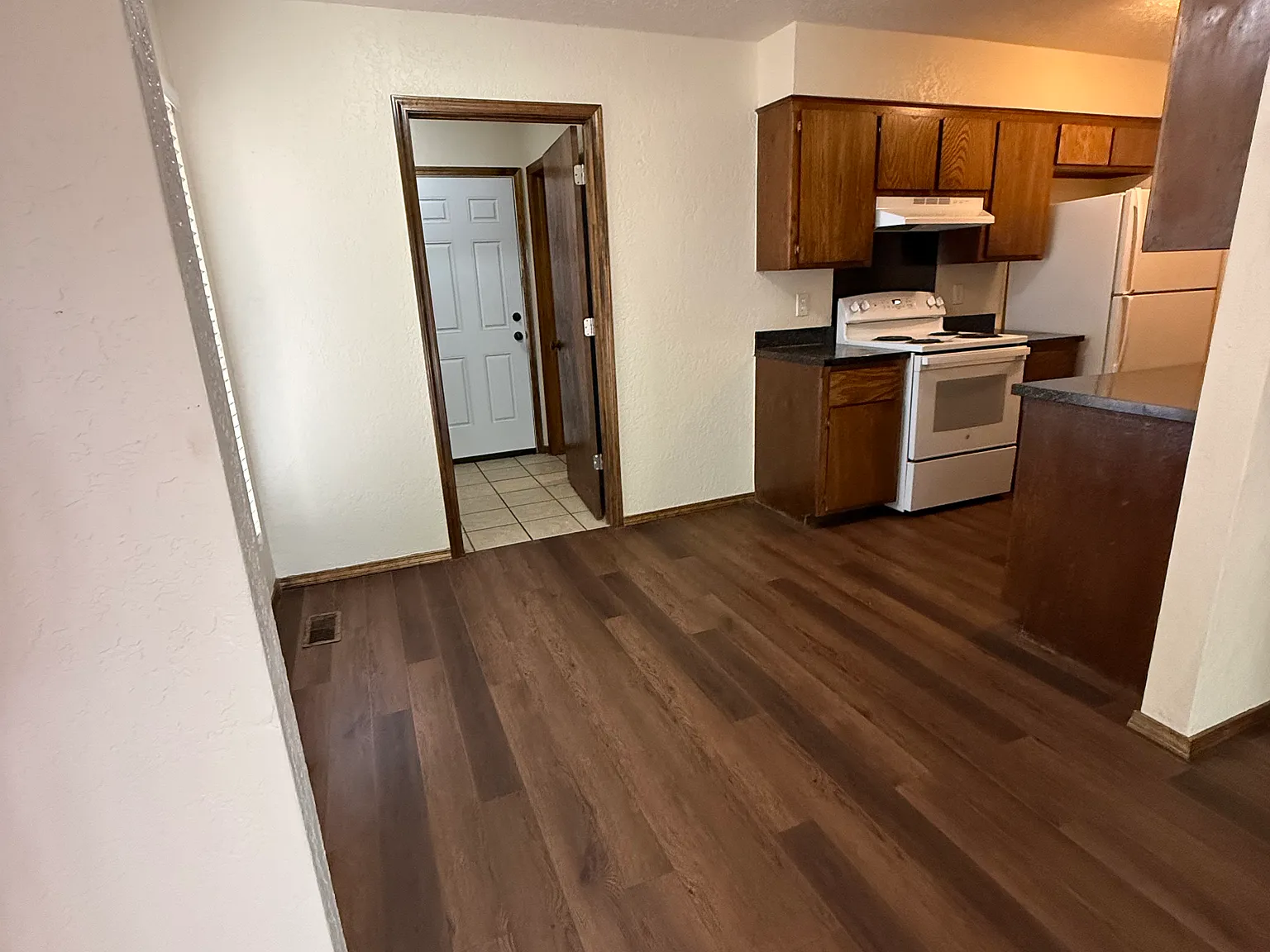 2 bed, 2.5 bath, 1188 sqft, $1,250 — Photo 4