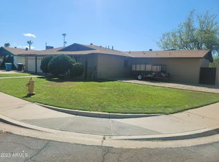 2429 W Laurel Ln, Phoenix, AZ 85029