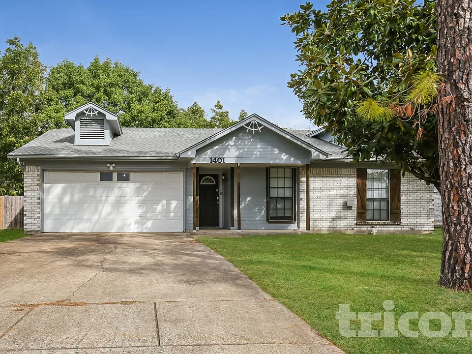 1401 Timbercrest Dr