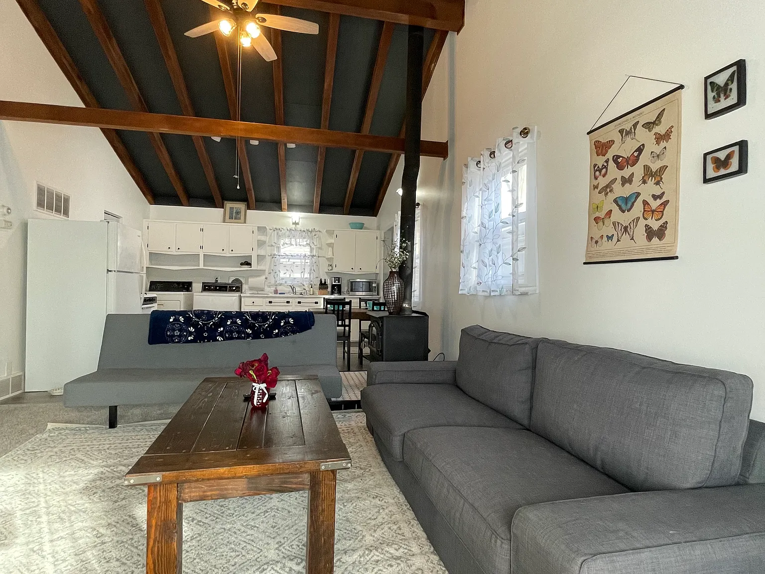 2 bed, 841 sqft, $1,400 — Photo 1