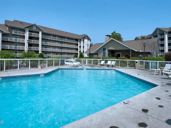 205 Ogle Dr #422, Pigeon Forge, TN 37863