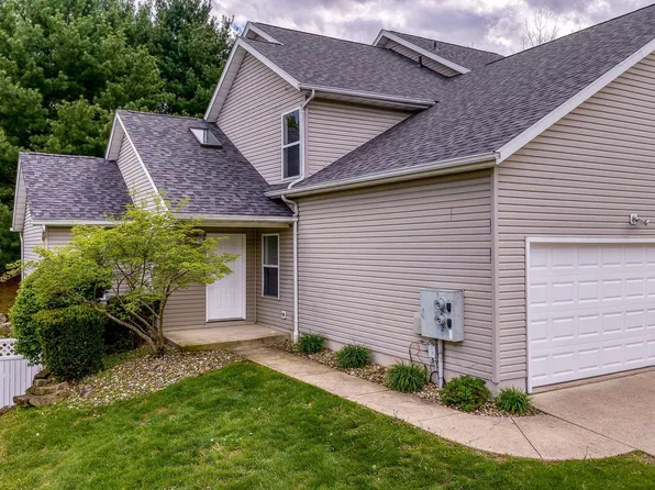 561 Hilltop Terrace Dr, Tallmadge, OH 44278