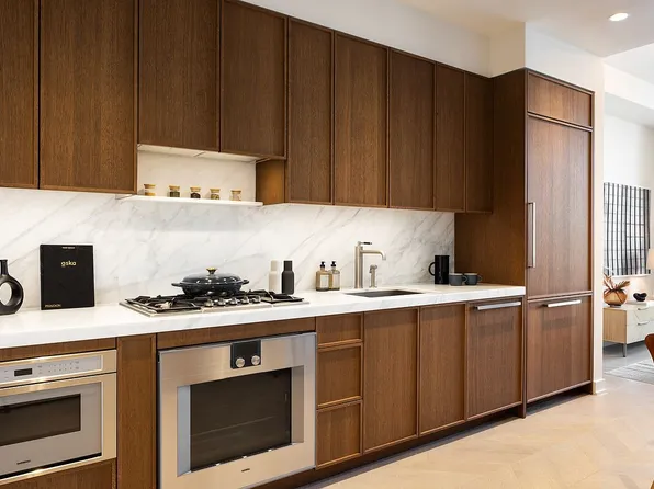 115 York St #8B, Brooklyn, NY 11201