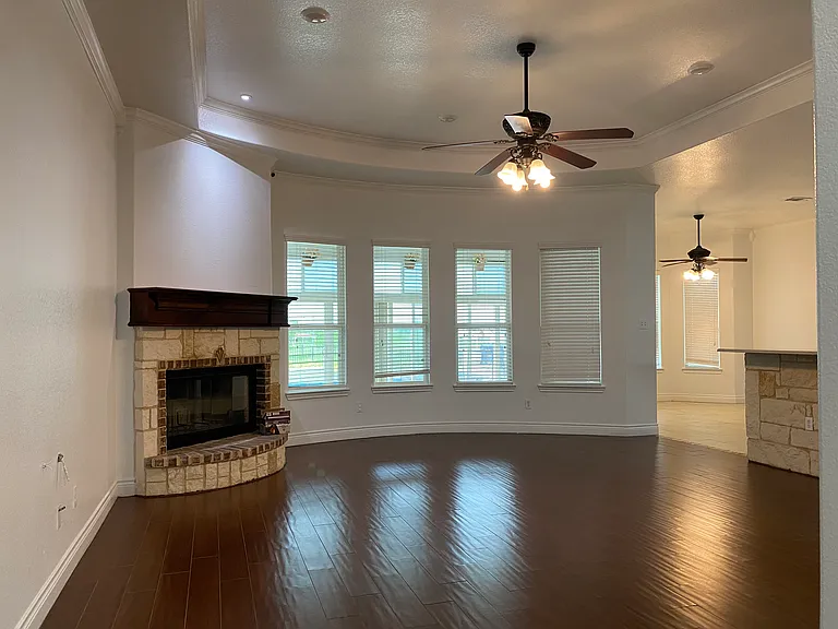 1192 Seaborn Rd — Photo 12