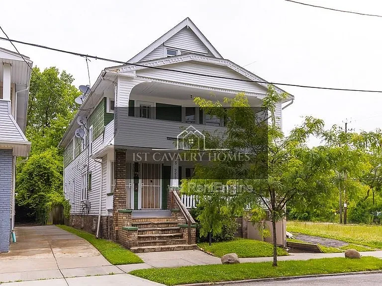 9215 Yale Ave #9217 — Photo 1