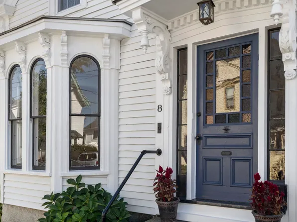 8 Maple Street, Exeter, NH 03833