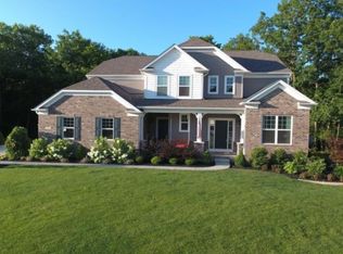 670 Morgan Trl, Aurora, OH 44202