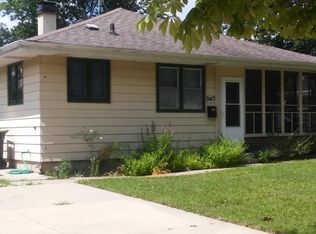 940 Ellis Ave, Winthrop Harbor, IL