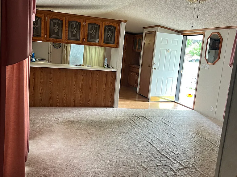 21 S Buddy Ln — Photo 3