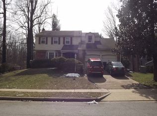 8121 Langbrook Rd, Springfield, VA 22152