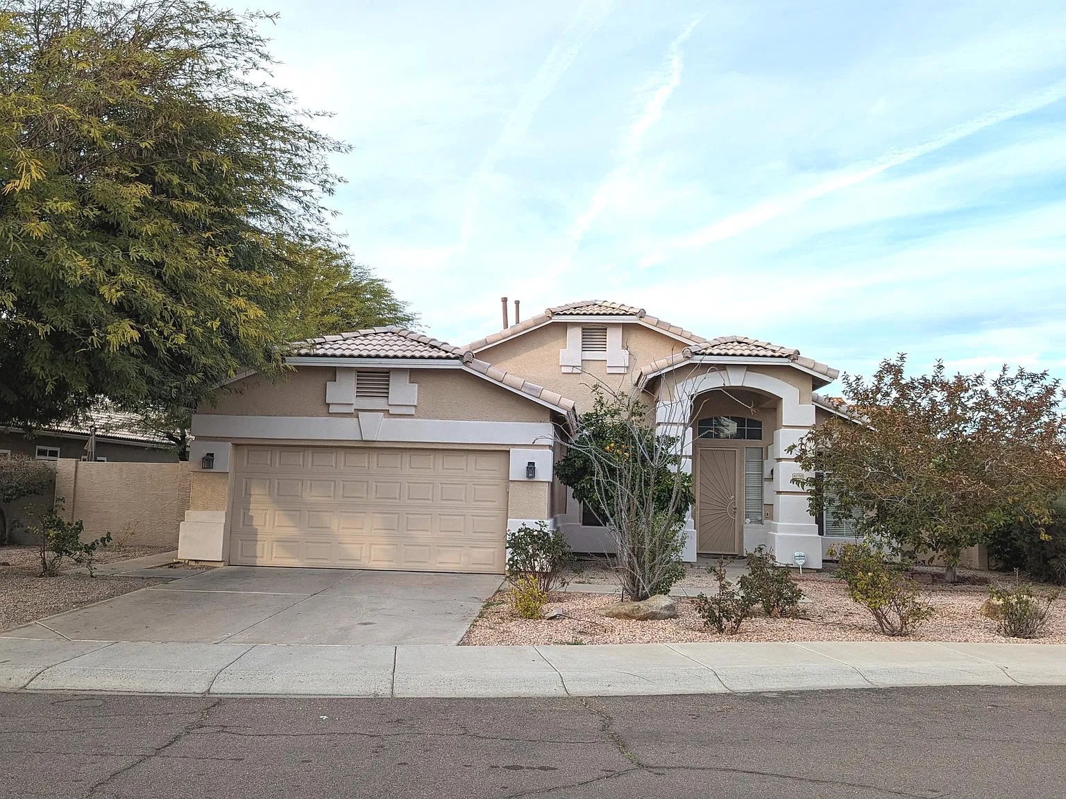 4 bed, 2161 sqft, $3,000 — Photo 1