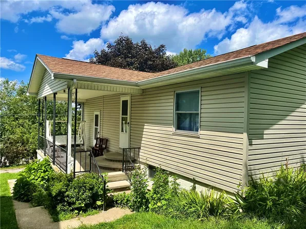 321 W 7th Ave, Derry, PA 15627