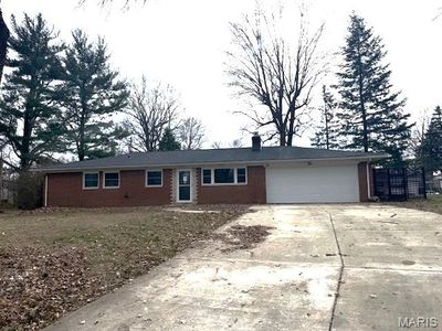 10 Wood Dr, Swansea, IL, 62226