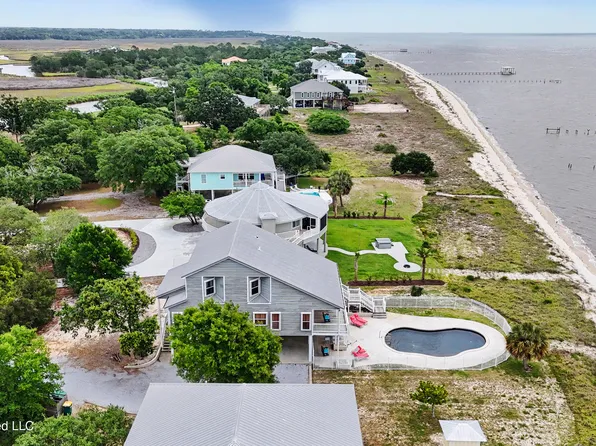 7613 Belle Fontaine Dr, Ocean Springs, MS 39564