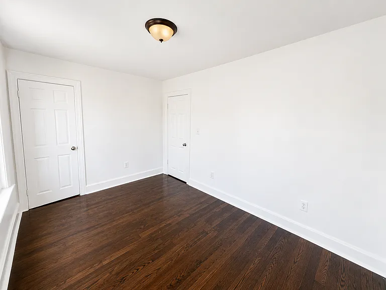272 S 11th St #2 — Photo 13