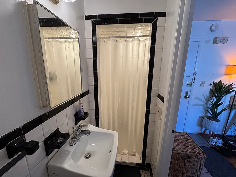 131 Court St #8C — Photo 14