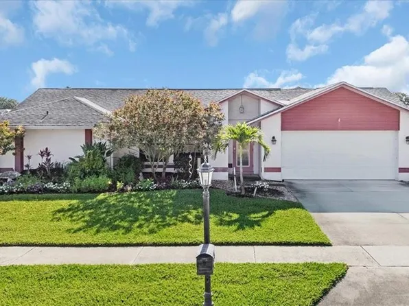 10620 Regent CIR, NAPLES, FL 34109
