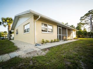 4604 Normandy Dr, Naples, FL 34112