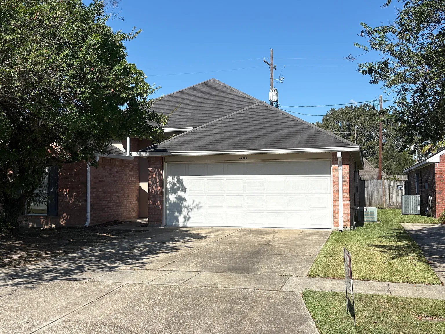 3 bed, 1575 sqft, $1,900 — Photo 1
