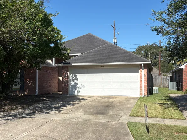 17521 Christopher's Crossing Dr, Baton Rouge, LA 70817