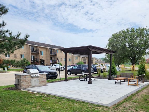 2nd image of 5411 Bluesky Dr #17