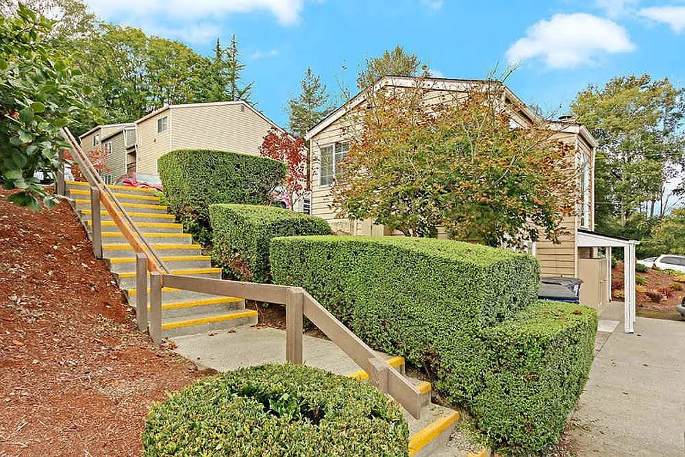 Delridge Crossing Apartments — Photo 1