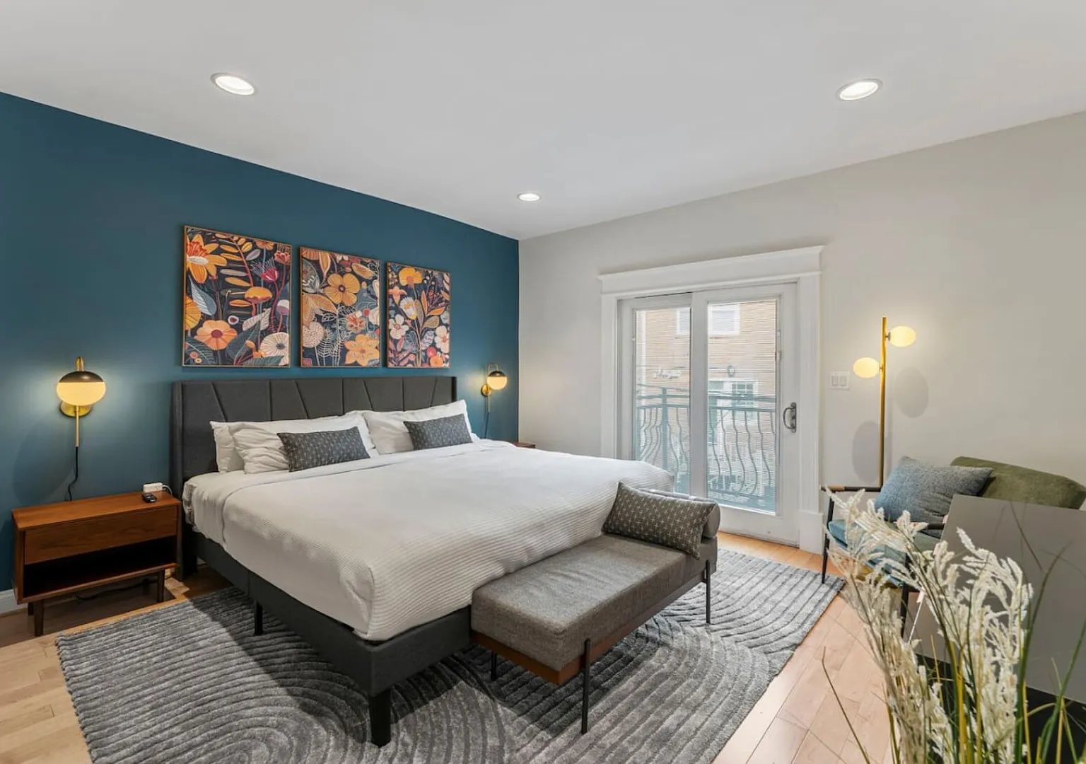 The Roosevelt | Modern 3BR Historic Bloomingdale — Photo 1